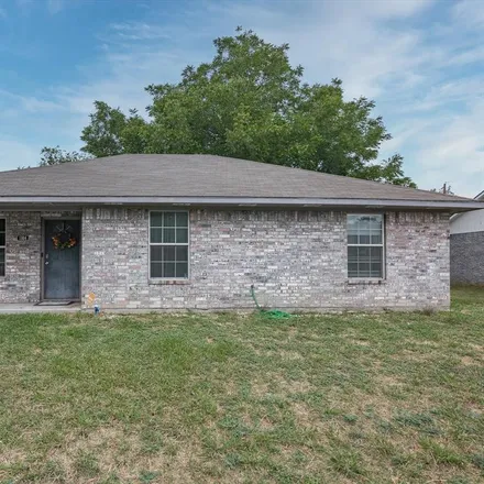Buy this 3 bed house on 1004 Hulme Street in Bowie, TX 76230