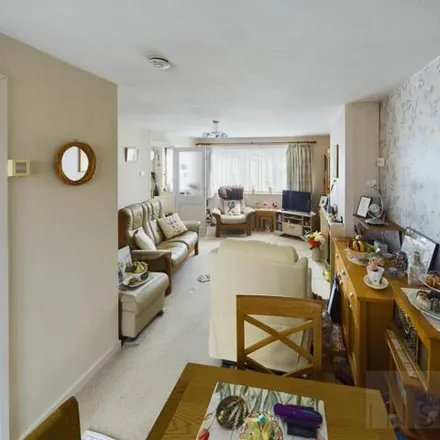 Image 5 - Hazelwood, Gossops Green, RH11 8DX, United Kingdom - Duplex for sale