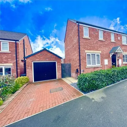 Buy this 3 bed house on Kestrel Road in Barnsley, S75 1AR