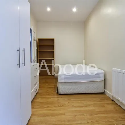 Image 4 - Headingley Court, Leeds, LS6 2QU, United Kingdom - House for rent