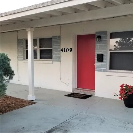 Rent this 3 bed house on 4115 Caywood Circle in Lockhart, Orange County