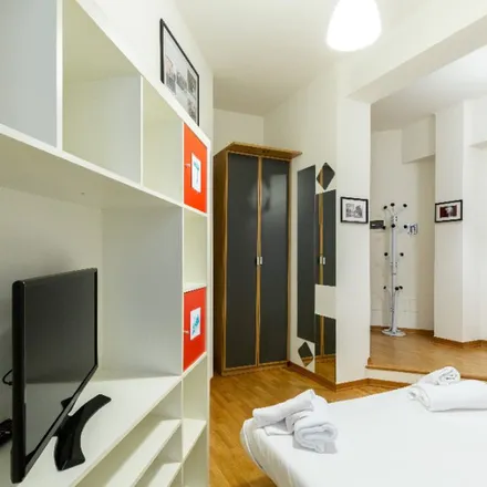 Image 1 - Via Galliera 32, 40121 Bologna BO, Italy - Apartment for rent
