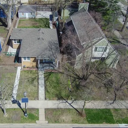 Image 3 - 1427 Oakton Street, Evanston, IL 60202, USA - House for sale