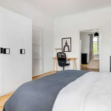 Rent this 4 bed apartment on Trauttmansdorffgasse 22 in 1130 Vienna, Austria