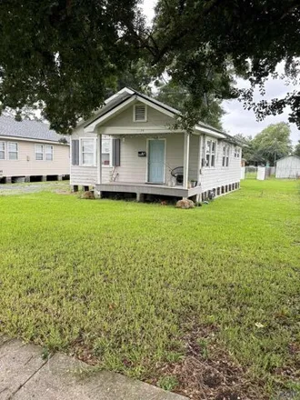 Buy this 2 bed house on 1168 Schley Street in Houma, LA 70360