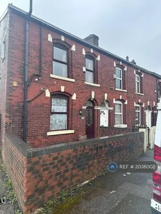 Rent this 3 bed house on Lynwood Road in Blackburn, BB2 6HP