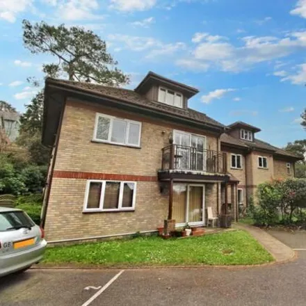 Rent this 2 bed room on Castle Hill in Bournemouth Road, Poole