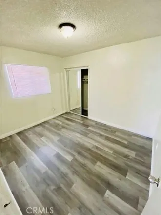 Image 7 - West Imperial Highway, Los Angeles, CA 90061, USA - House for sale