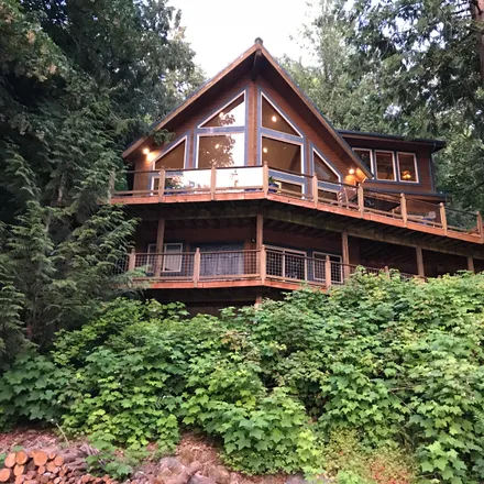 Rent this 3 bed house on 8917 Frost Creek Road in Whatcom County, WA 98266