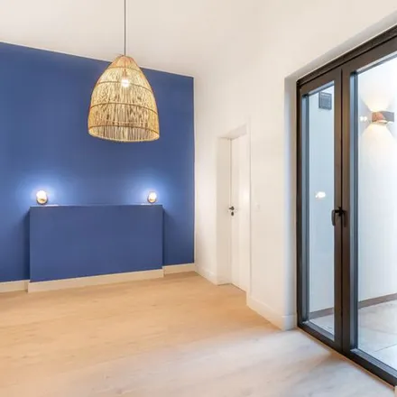 Rent this 3 bed apartment on Predikherenstraat 15 in 3000 Leuven, Belgium