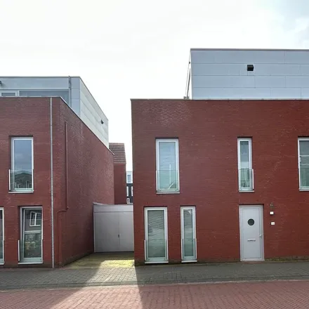 Rent this 3 bed apartment on Koningin Beatrixstraat 15 in 6881 XC Velp, Netherlands