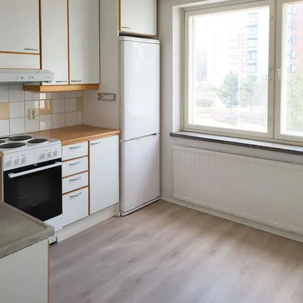 Image 3 - Kolmionkatu 2, 33900 Tampere, Finland - Apartment for rent