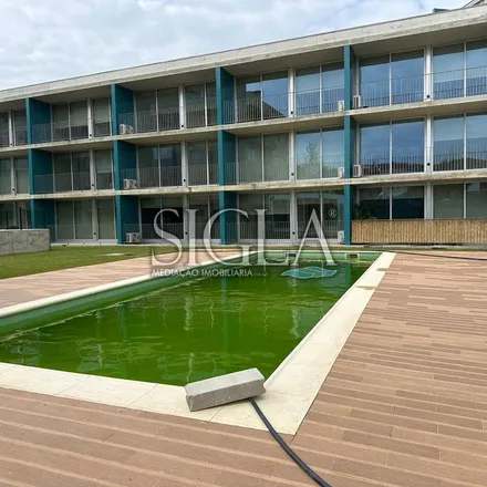 Rent this 1 bed apartment on Avenida 32 in 4504-853 Espinho, Portugal