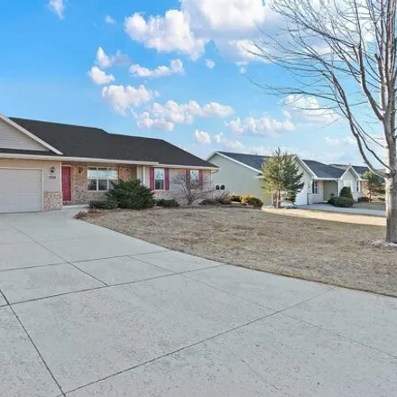 Buy this 3 bed house on 1366 Alpine Drive in Green Bay, WI 54311