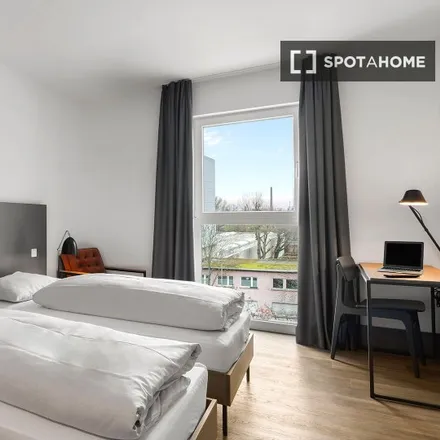 Rent this studio apartment on Borsigallee 11 in 60388 Frankfurt, Germany