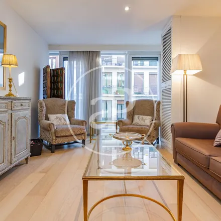 Rent this 1 bed apartment on Restaurante Indiano in Calle de Claudio Coello, 70
