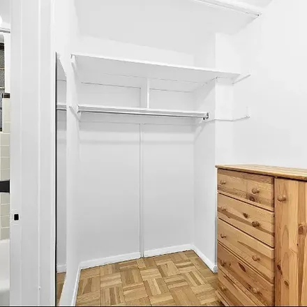 Rent this 1 bed apartment on 150 East 27th Street in New York, NY 10016