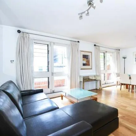 Image 3 - Montessori St Nicholas Charity, 38 Marlborough Place, London, NW8 0PJ, United Kingdom - Apartment for rent