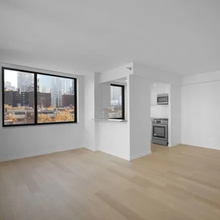 Image 4 - 55 W End Ave Unit P3, New York, 10023 - House for rent