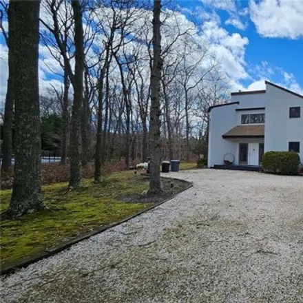 Rent this 4 bed house on 15 North Quarter Road in Westhampton, Suffolk County