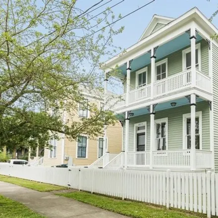 Buy this 3 bed house on 462 17th Street in Galveston, TX 77550