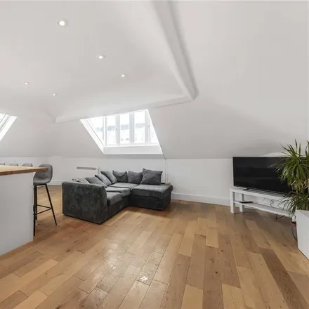 Rent this 2 bed apartment on 27 Trebovir Road in London, SW5 9LY