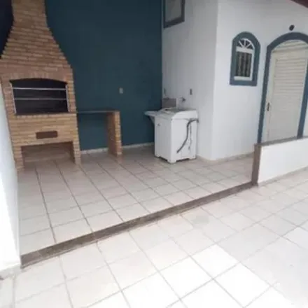 Buy this 3 bed house on Avenida George Eastman in Residencial de Ville, São José dos Campos - SP