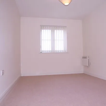Image 6 - Goldsworth Road, Horsell, GU21 6LF, United Kingdom - Apartment for rent