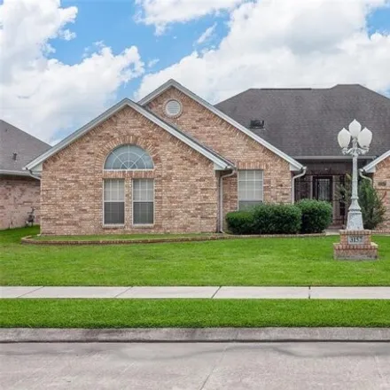 Buy this 4 bed house on 3121 Forest Oaks Drive in Port Neches, TX 77651
