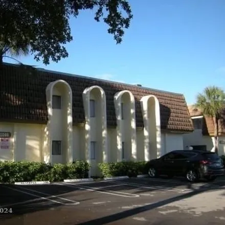 Rent this 2 bed condo on Mobil in Royal Palm Boulevard, Coral Springs