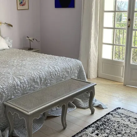 Rent this 6 bed house on Aix-en-Provence in Bouches-du-Rhône, France