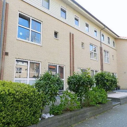 Rent this 4 bed apartment on Sarabande 83 in 2152 TD Nieuw-Vennep, Netherlands