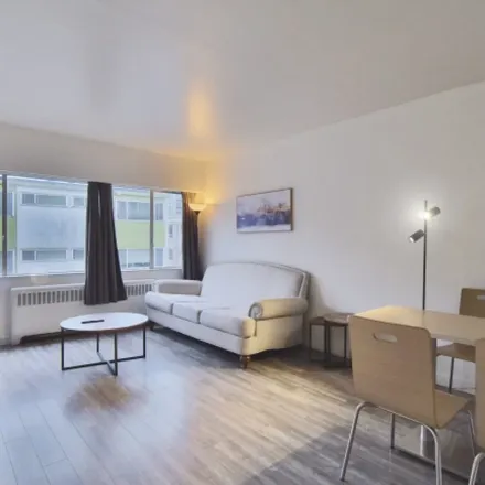 Image 3 - Suffolk House, 1540 Haro Street, Vancouver, BC, Canada - Apartment for rent
