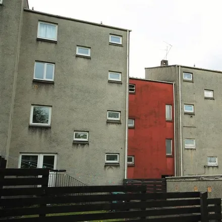 Rent this 3 bed apartment on Ash Road in Cumbernauld, G67 3DZ