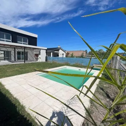 Image 2 - Ruta Provincial 205, Partido de Ezeiza, 1812 Carlos Spegazzini, Argentina - House for sale