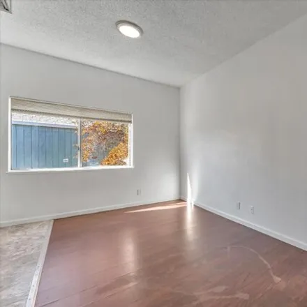 Image 4 - 2131 West Street, Oakland, CA 94617, USA - Apartment for rent