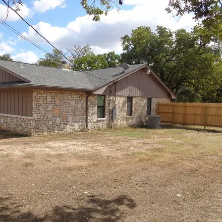 Image 8 - 145 Oak Wood Road East, Kerr County, TX 78028, USA - House for sale