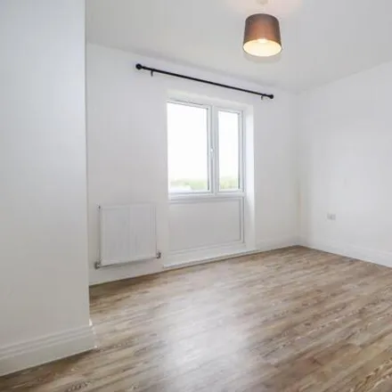 Image 7 - Chapman Way, Hitchin, SG4 0LF, United Kingdom - Apartment for rent