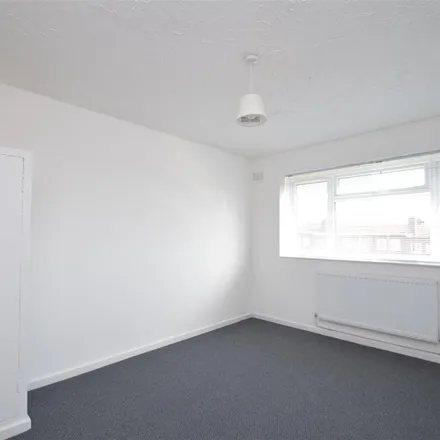 Image 6 - the Alleyway, London, NW9 8RB, United Kingdom - Apartment for rent