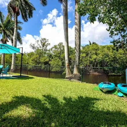 Image 9 - 2585 Northwest 9th Terrace, Jenada Isles, Wilton Manors, FL 33311, USA - House for sale