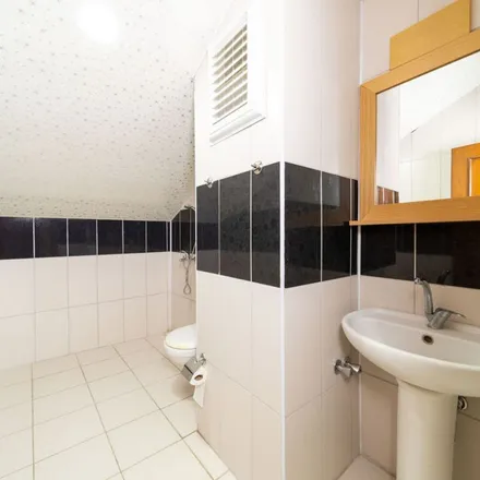 Rent this 1 bed apartment on 12406 in Kızılırmak Caddesi, 07310 Muratpaşa