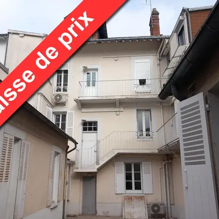 Image 4 - 67 Rue Dorée, 45200 Montargis, France - Apartment for rent