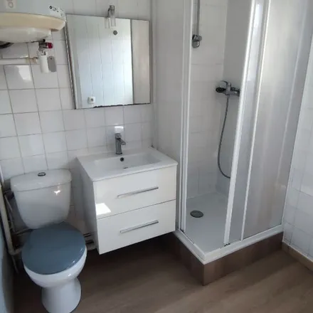 Rent this 2 bed apartment on 4 Rue de l'Hautil in 78510 Triel-sur-Seine, France