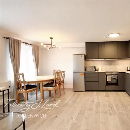Rent this 2 bed apartment on unnamed road in London, SE14 6DU
