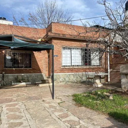 Buy this 2 bed house on Las Malvinas 167 in Departamento Punilla, 5152 Villa Carlos Paz