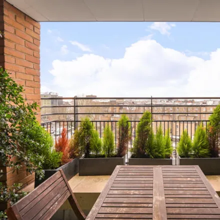 Image 1 - Point W Access Road, London, SW7 4JA, United Kingdom - Apartment for sale