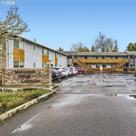 Buy this 2 bed condo on 3925 Southwest Multnomah Boulevard in Portland, OR 97219