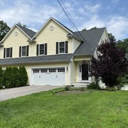 Rent this 3 bed house on 84;86 Park Road in Franklin, MA 02038