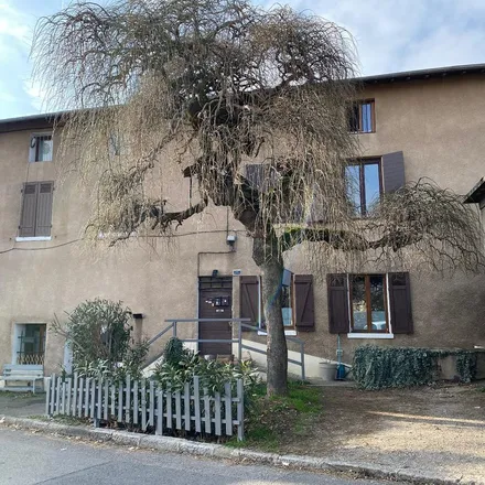 Rent this 2 bed apartment on 151 Grande Rue in 69600 Oullins, France