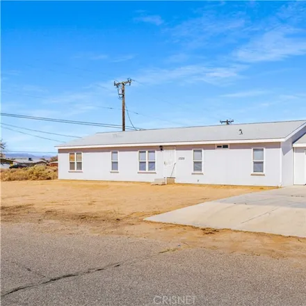 Buy this 5 bed house on 17321 Carlo Avenue in Kern County, CA 93523